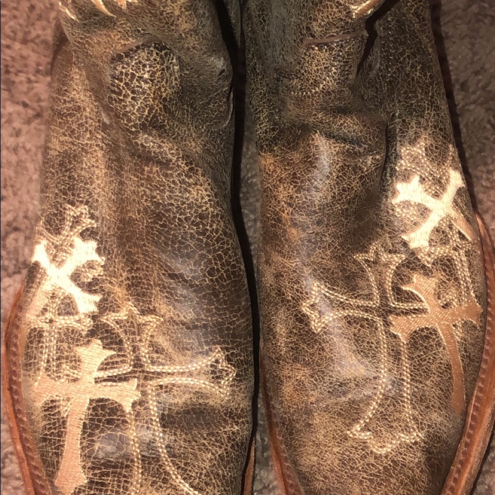 Cross boots - Picture 3 of 4